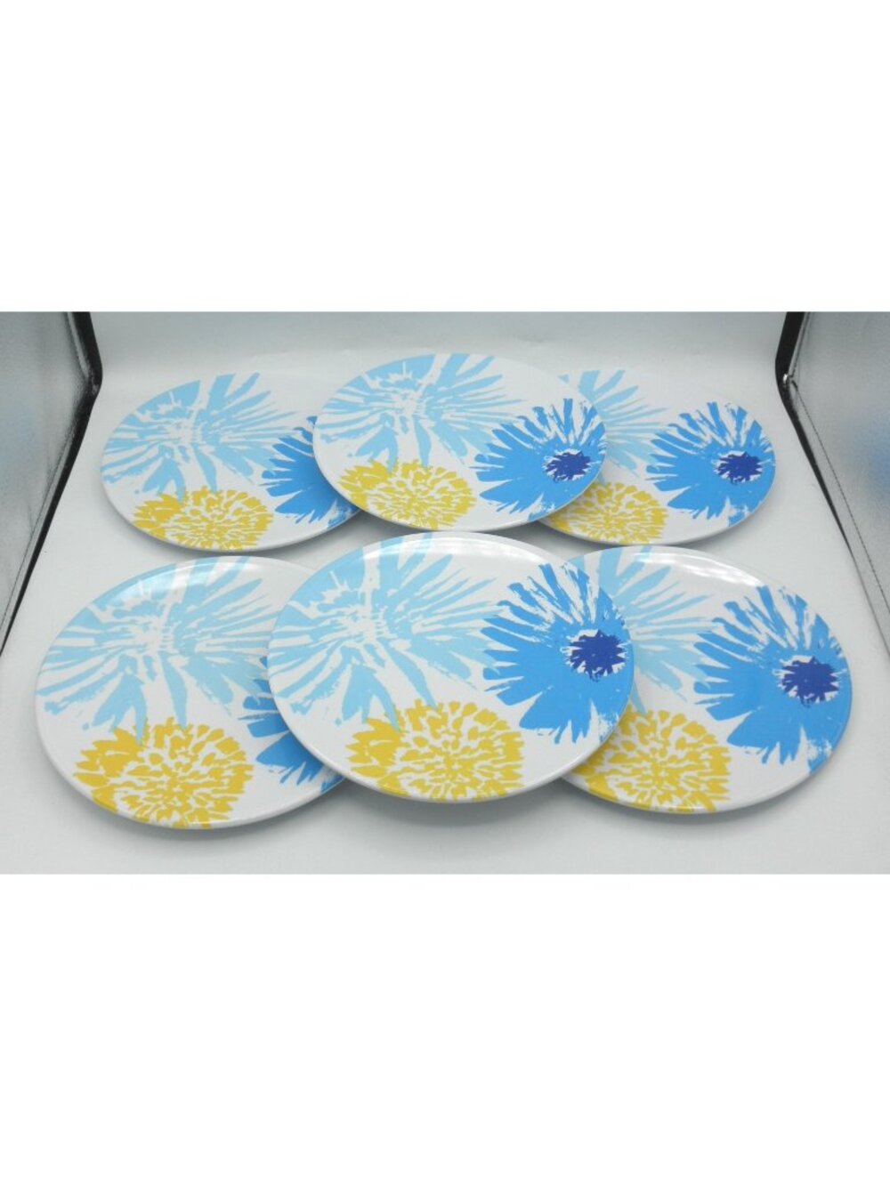 Target Summer 2010 8-1/2 Inch Melamine Salad Plates Set of 6 Blue Yellow Floral